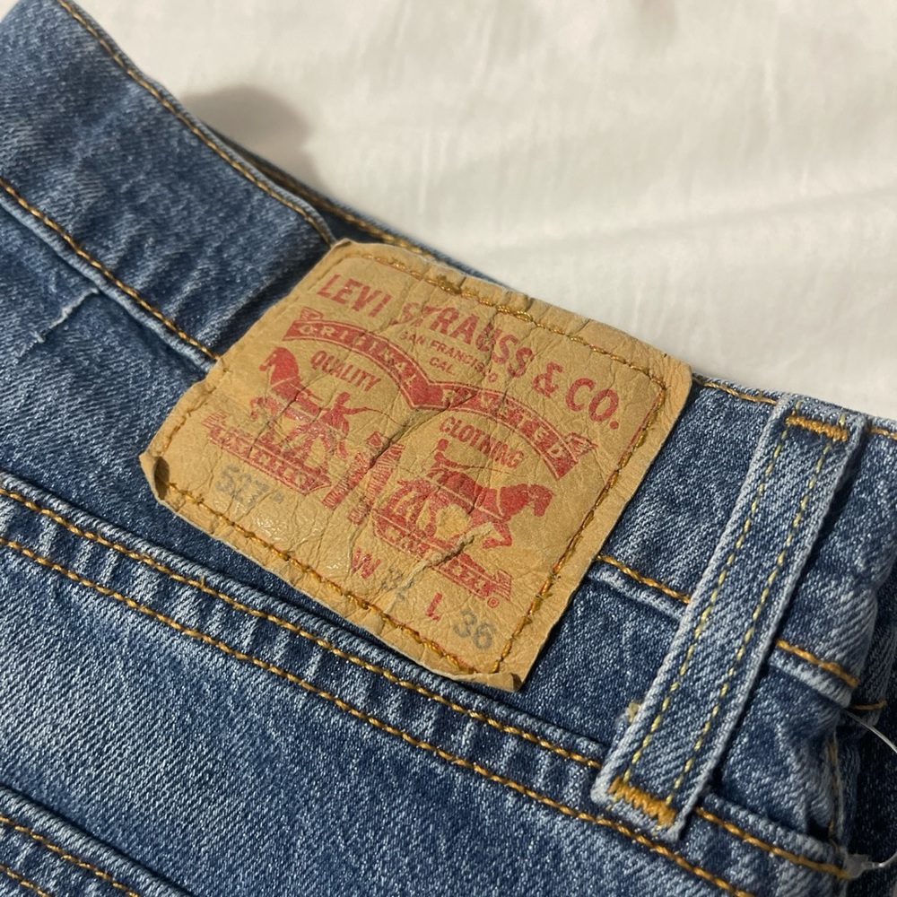 W32 L36 LOT 527 Levi’s.